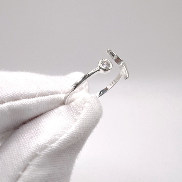 Sale $12 Firm! .925 Sterling Silver Whale Tail Ring - Picture 11 of 15